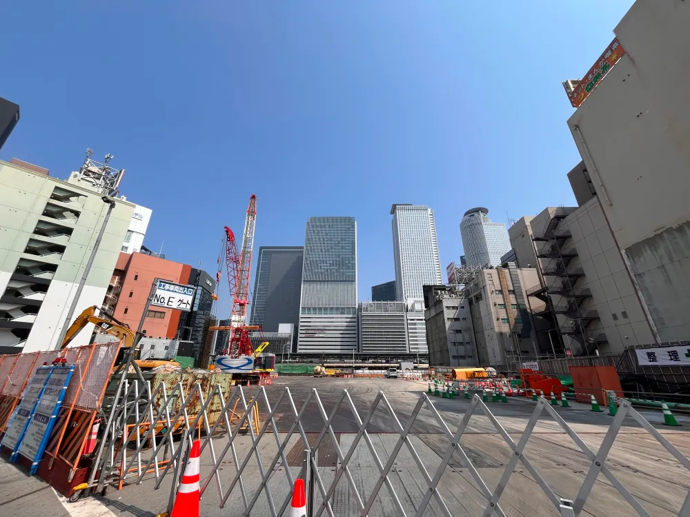 「駅西銀座」の周辺も、リニア中央新幹線の開通にともなう工事がいたるところで行われています。10年後にはどんな景色に変わっているのでしょうか。