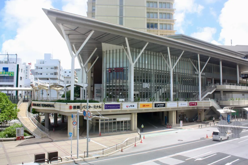 那覇バスターミナル