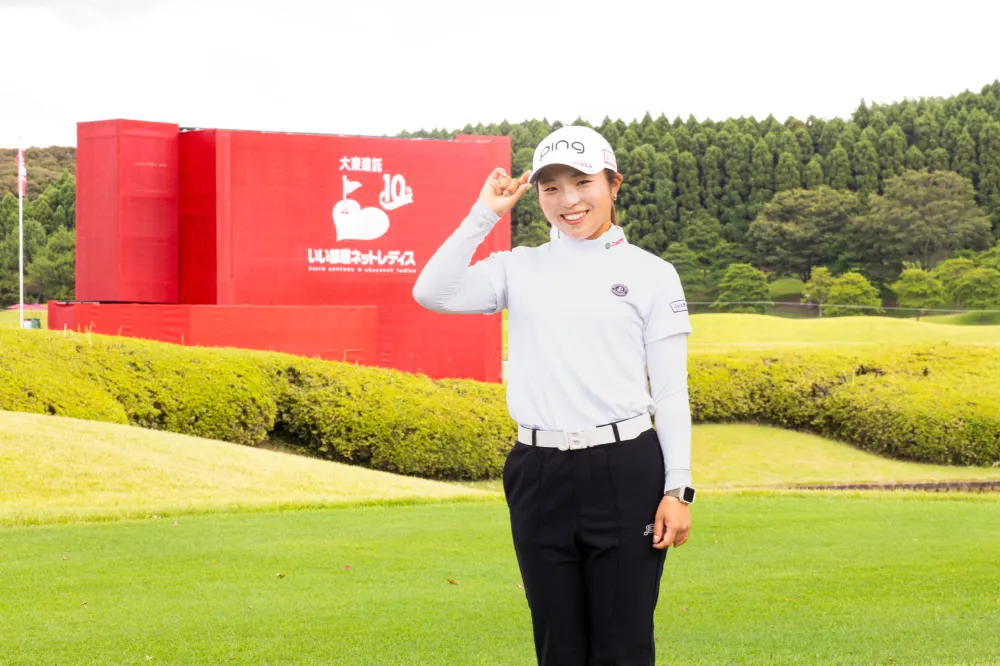 プロゴルファー　佐久間 朱莉⑤