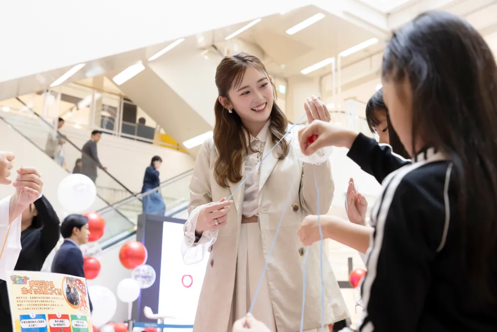 トークショー終了後には、来場者と一緒にブース体験もされていました！