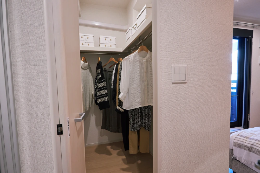 シンプルな空間を実現する、大容量の収納